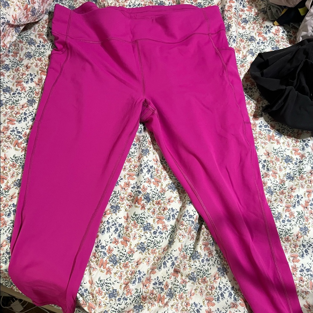 Lulu Lemon leggings. Hot pink. Size 20